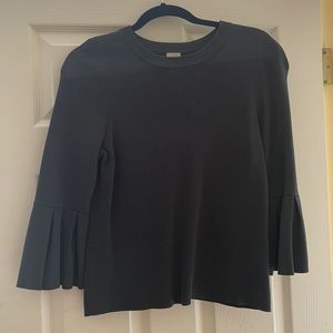 Dark green bell-sleeve H&M top; worn once